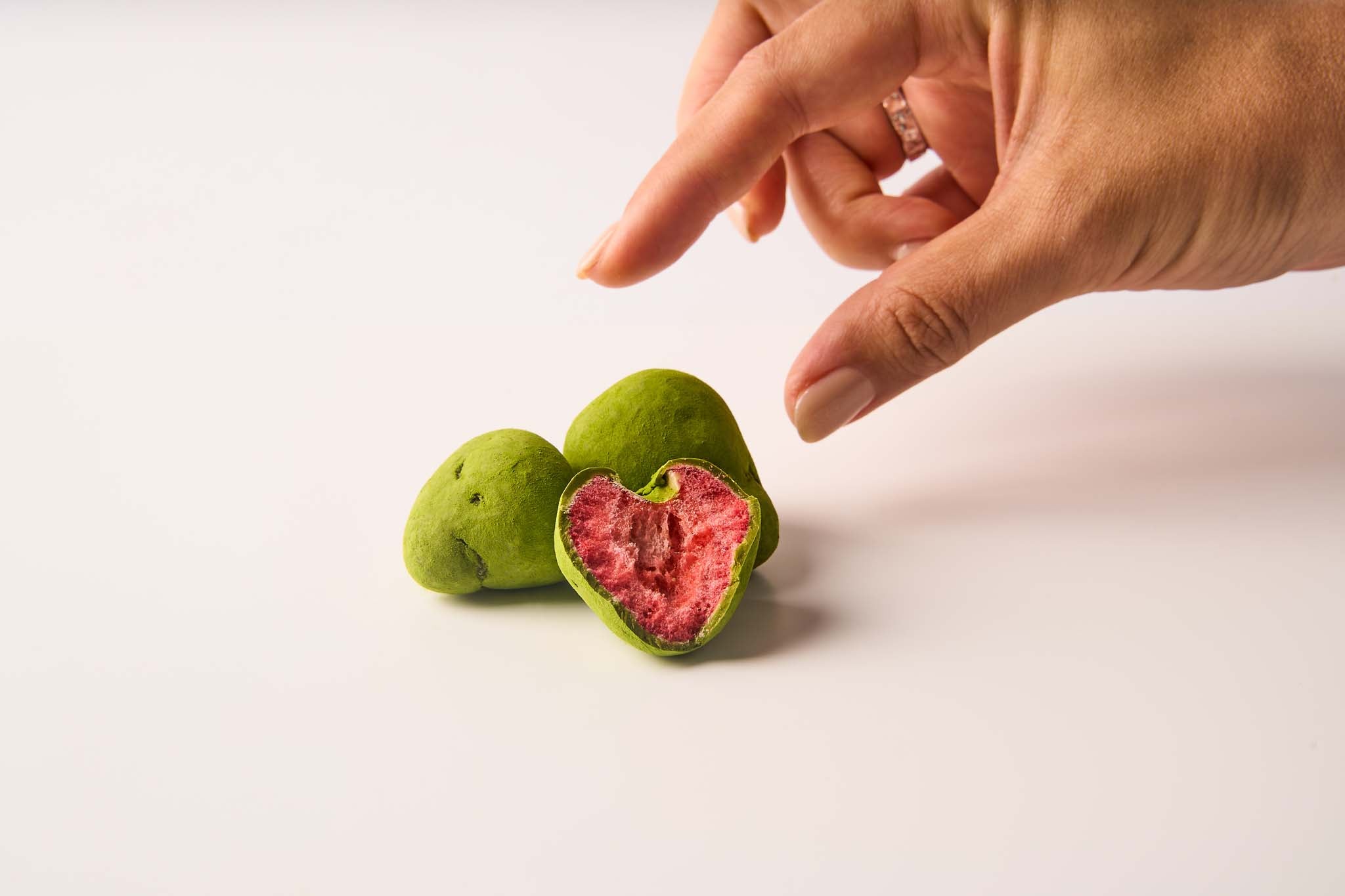 Matcha Chocolate Covered Strawberries